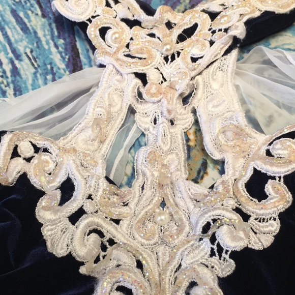 SOLD Vintage Velvet Blue Stunning 90s Retro Side - Picture 5 of 8